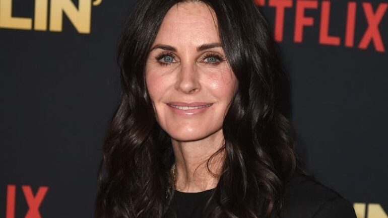 Courteney Cox – Altura – Peso – Medidas corporais – Cor dos olhos
