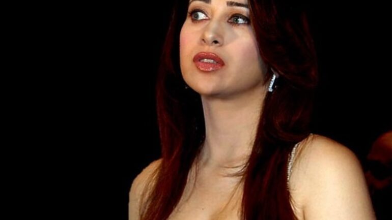 Karisma Kapoor – Altura – Peso – Medidas corporais – Cor dos olhos